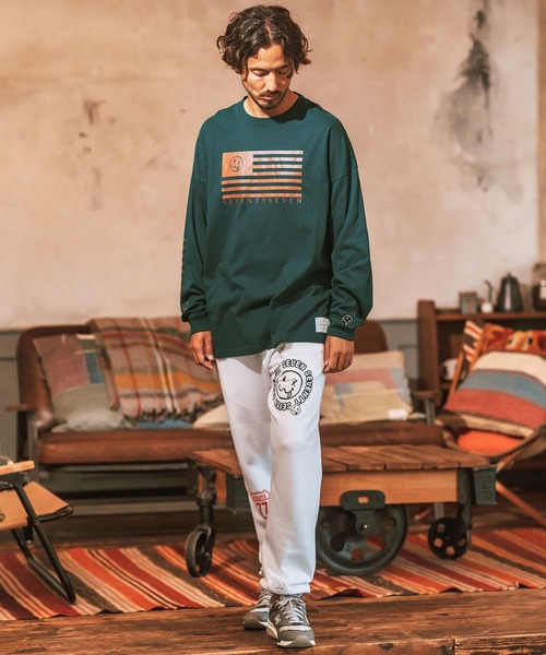 seventy seven（セブンティセブン）の「mlt4831- middle onz over size L-S t-shirts (flag) カットソー（Tシャツ/カットソー・メンズ・ブラック/グリーン系その他/ホワイト・S/M/L/XL）」の8枚目の写真