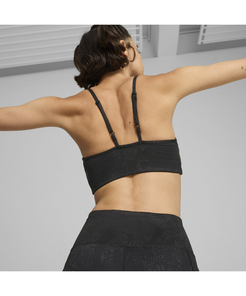 PUMA(プーマ)の「PUMA プーマ ウィメンズ ヨガ スタジオ ムーブ ヨギーニ ブラトップ AOP ミデ(その他アンダーウェア/インナー・レディース・ブラック・SMALL/X-LARGE/LARGE/MEDIUM)」の3枚目の写真