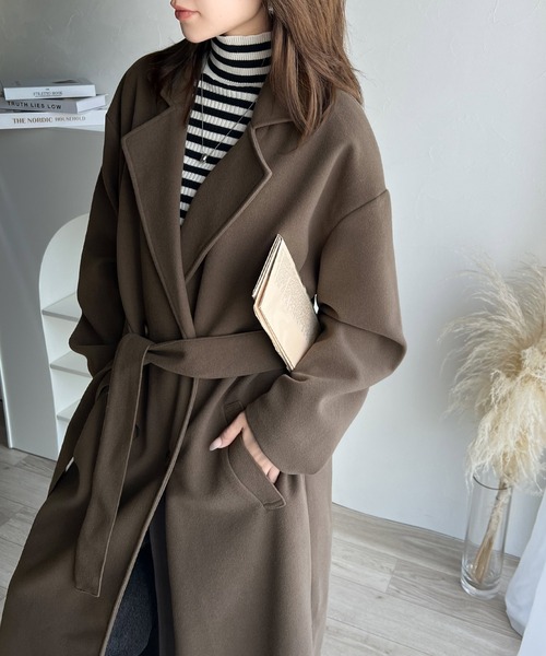 classicalelf(クラシカルエルフ)の「洗練された 冬スタイルを彩る。 フェイク ウール ベルト付き ダブル チェスター コート(ロング丈)(チェスターコート・レディース・チャコール/ブラック/ブラウン・X-LARGE/SMALL/MEDIUM/LARGE)」の14枚目の写真