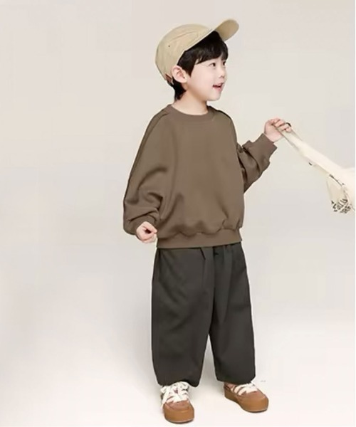 Bambin(ボンバン)の「【 Bambin / ボンバン 】 タック ワイド チノパンツ(チノパンツ・キッズ・チャコール/ベージュ・100/110/120/130)」の4枚目の写真