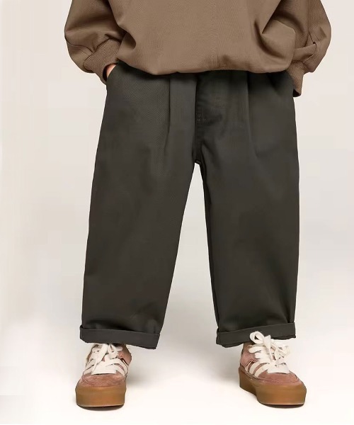 Bambin(ボンバン)の「【 Bambin / ボンバン 】 タック ワイド チノパンツ(チノパンツ・キッズ・チャコール/ベージュ・100/110/120/130)」の6枚目の写真