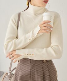 袖ボタンタートルラメニット