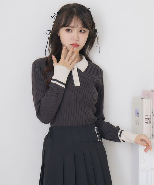 ems excite（エムズエキサイト）の「金ボタン襟NTPO（ニット/セーター・レディース・ピンク/ブルー/チャコールグレー/ナチュラル・FREE）」の17枚目の写真