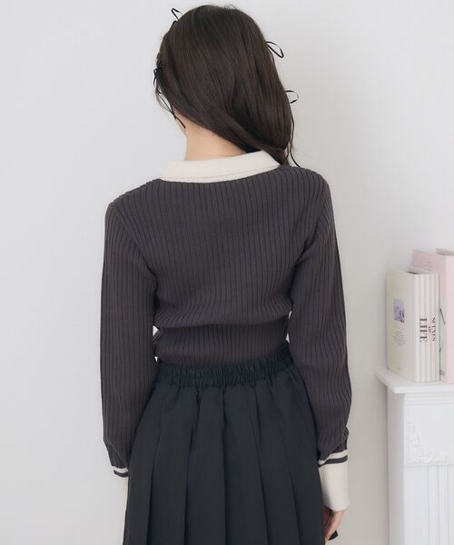 ems excite（エムズエキサイト）の「金ボタン襟NTPO（ニット/セーター・レディース・ピンク/ブルー/チャコールグレー/ナチュラル・FREE）」の20枚目の写真