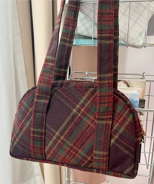 Vipoa（ヴィポア）の「レトロカレッジチェックショルダーバッグ（ショルダーバッグ・レディース・ブラウン・FREE）」の2枚目の写真