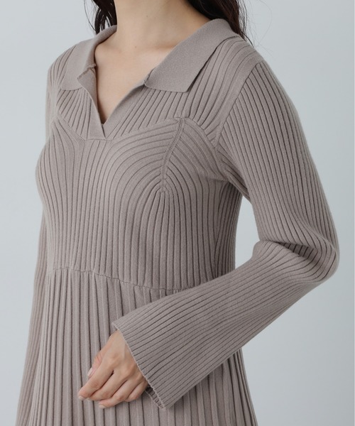 N.（N. Natural Beauty Basic）（エヌエヌナチュラルビューティーベーシック）の「スキッパーポロニットワンピース（ワンピース・レディース・チャコールグレー/ベージュ・MEDIUM）」の15枚目の写真