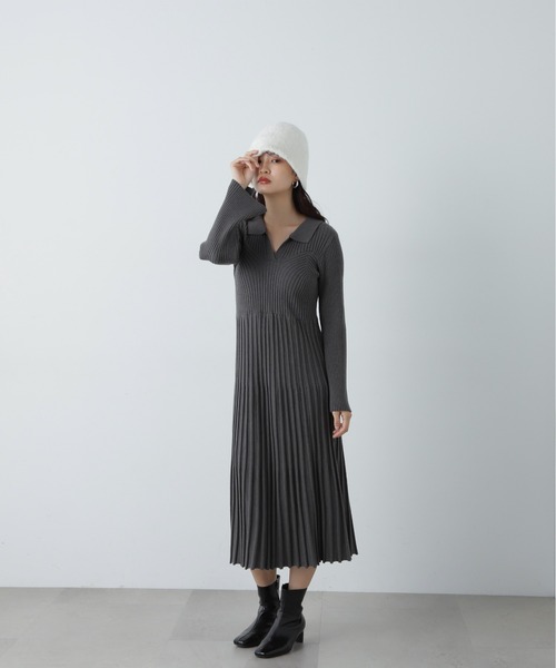 N.（N. Natural Beauty Basic）（エヌエヌナチュラルビューティーベーシック）の「スキッパーポロニットワンピース（ワンピース・レディース・チャコールグレー/ベージュ・MEDIUM）」の5枚目の写真