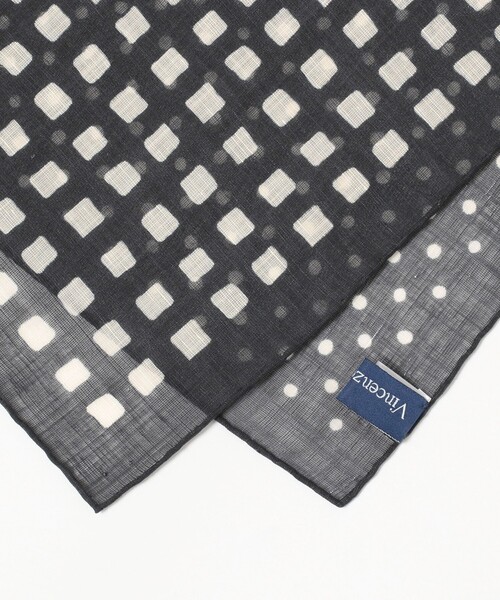 BEAMS F（ビームスエフ）の「Vincenzo Miozza / コットンリネン ドット パネル ネッカチーフ（ハンカチ/ハンドタオル・メンズ・ロイヤルブルー/ブラック・ONE SIZE）」の3枚目の写真