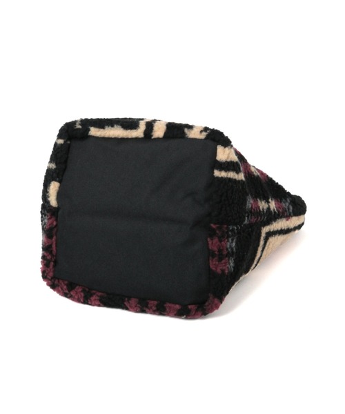 PENDLETON（ペンドルトン）の「【PENDLETON(ペンドルトン)】ボアトート（ハンドバッグ・レディース・オフホワイト/ブラック・FREE）」の9枚目の写真