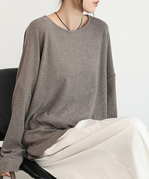 Doux Belle(ドゥーベル)の「モモンガ風オーバーサイズシャツ(Tシャツ/カットソー・レディース・ブルー/ブラック/グレイッシュベージュ/ベージュ/グリーン・MEDIUM)」の3枚目の写真