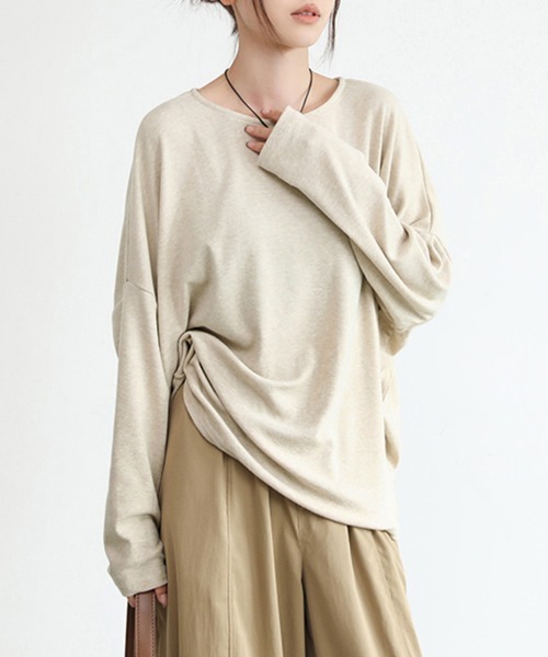 Doux Belle(ドゥーベル)の「モモンガ風オーバーサイズシャツ(Tシャツ/カットソー・レディース・ブルー/ブラック/グレイッシュベージュ/ベージュ/グリーン・MEDIUM)」の6枚目の写真