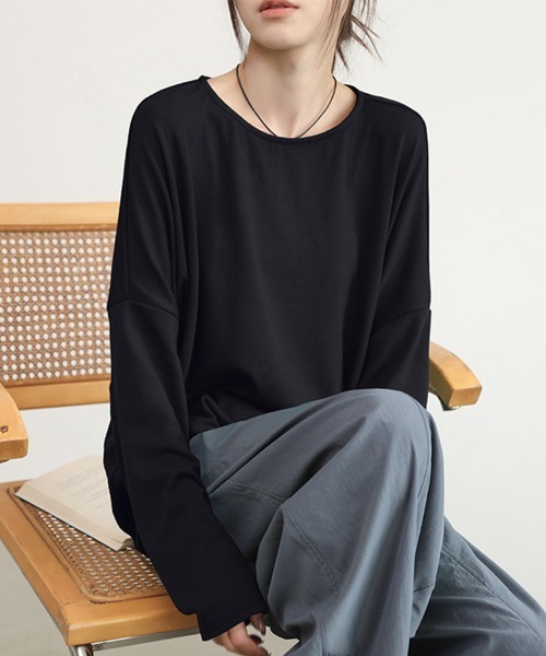 Doux Belle(ドゥーベル)の「モモンガ風オーバーサイズシャツ(Tシャツ/カットソー・レディース・ブルー/ブラック/グレイッシュベージュ/ベージュ/グリーン・MEDIUM)」の15枚目の写真