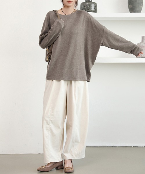 Doux Belle(ドゥーベル)の「モモンガ風オーバーサイズシャツ(Tシャツ/カットソー・レディース・ブルー/ブラック/グレイッシュベージュ/ベージュ/グリーン・MEDIUM)」の19枚目の写真