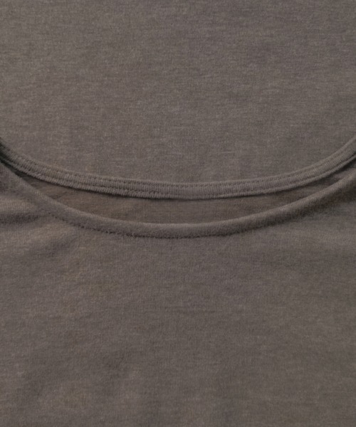 Doux Belle(ドゥーベル)の「モモンガ風オーバーサイズシャツ(Tシャツ/カットソー・レディース・ブルー/ブラック/グレイッシュベージュ/ベージュ/グリーン・MEDIUM)」の21枚目の写真