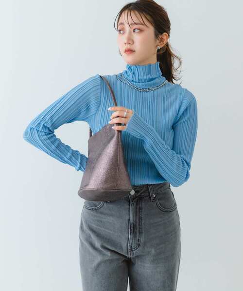 RODE SKO（ロデスコ）の「メタリックバケットバッグ（ハンドバッグ・レディース・シルバー/シルバー系その他・ONE）」の5枚目の写真