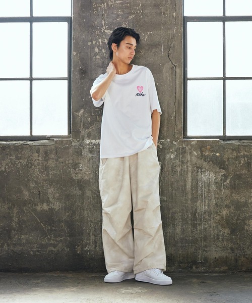 NIKE（ナイキ）の「ナイキ エア フォース 1 '07 メンズシューズ / Nike Air Force 1 '07 Men's Shoes CW2288-111 White（スニーカー・メンズ・ホワイト・30.5/24/24.5/25/25.5/26/26.5/27/27.5/28/28.5/29/29.5/30/31/32/33/34）」の2枚目の写真