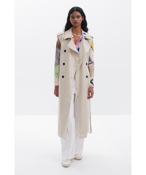 Desigual（デシグアル）の「バイカラートレンチコート（トレンチコート・レディース・ホワイト・XS/S/M/L/XL）」の7枚目の写真