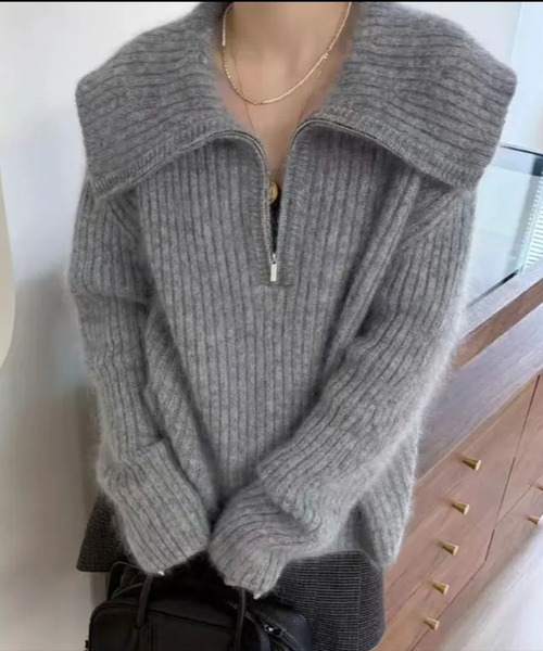 LYEON（リヨン）の「モヘアライクビッグカラーハーフジップニット（ニット/セーター・レディース・オフホワイト/グレー・FREE）」の6枚目の写真