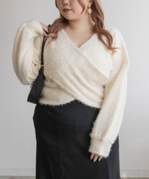 CLETTE(クレット)の「シャギーニットソークロスプルオーバー(Tシャツ/カットソー・レディース・グレー/アイボリー/ブラック・LL/3L/4L)」の3枚目の写真