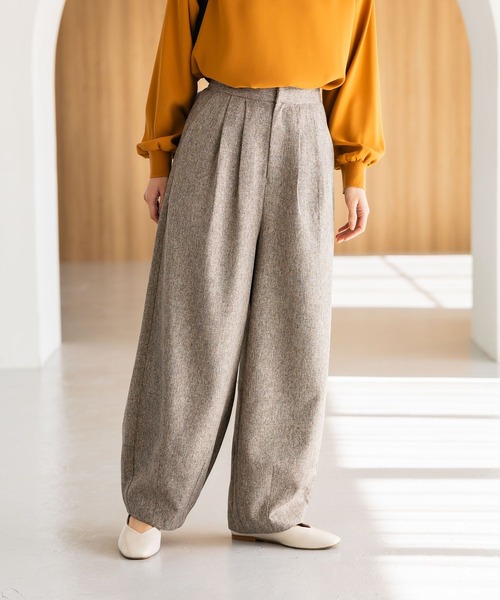 studio CLIP（スタディオクリップ）の「【みんなのリクエストパンツ】タックコクーンパンツ[プチ・プラスサイズあり]《オケージョン2025》（その他パンツ・レディース・カーキブラウン/ベージュ/ブラック・MEDIUM/LARGE/ﾌﾘｰ(L)/PF）」の19枚目の写真