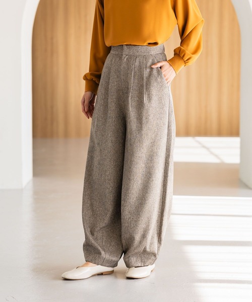 studio CLIP（スタディオクリップ）の「【みんなのリクエストパンツ】タックコクーンパンツ[プチ・プラスサイズあり]《オケージョン2025》（その他パンツ・レディース・カーキブラウン/ベージュ/ブラック・MEDIUM/LARGE/ﾌﾘｰ(L)/PF）」の18枚目の写真