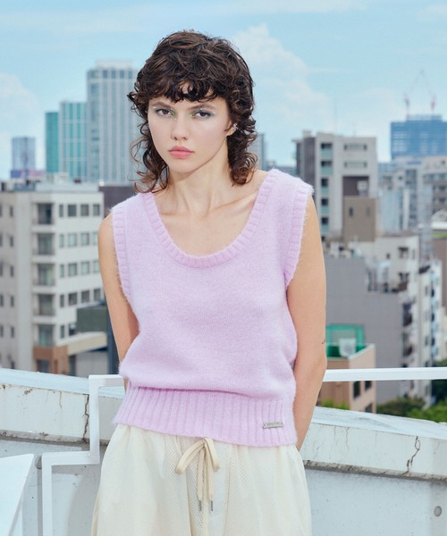 ANNA SUI NYC（アナ スイ エヌ ワイ シー）の「ラメニットベスト（ベスト・レディース・ピンク/ミント・FREE）」の2枚目の写真