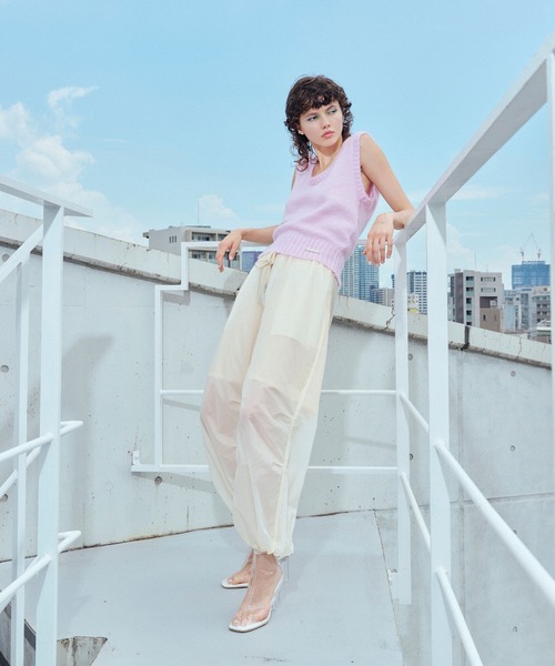 ANNA SUI NYC（アナ スイ エヌ ワイ シー）の「ラメニットベスト（ベスト・レディース・ピンク/ミント・FREE）」の3枚目の写真