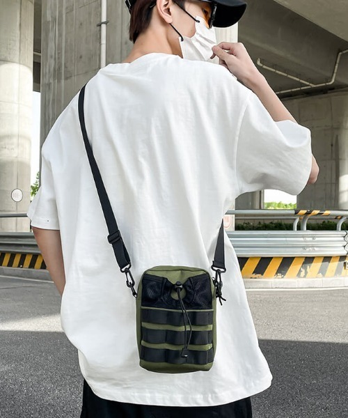 L LABEL（エルラベル）の「ドローコードミニショルダーサコッシュ（ショルダーバッグ・メンズ・ブラック/カーキ・FREE）」の3枚目の写真