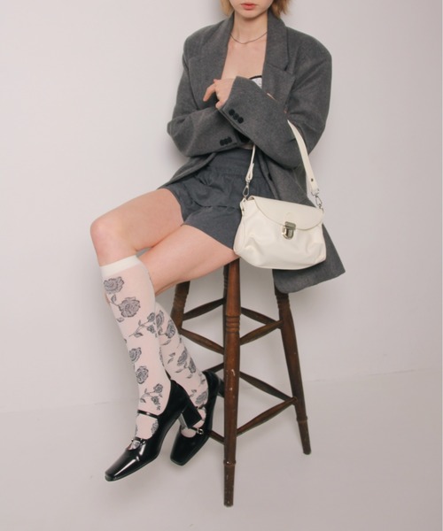 IMARI（イマリ）の「【 IMARI / イマリ 】 シアー ローズ ハイソックス #（ソックス/靴下・レディース・ホワイト/ブラック・FREE）」の3枚目の写真