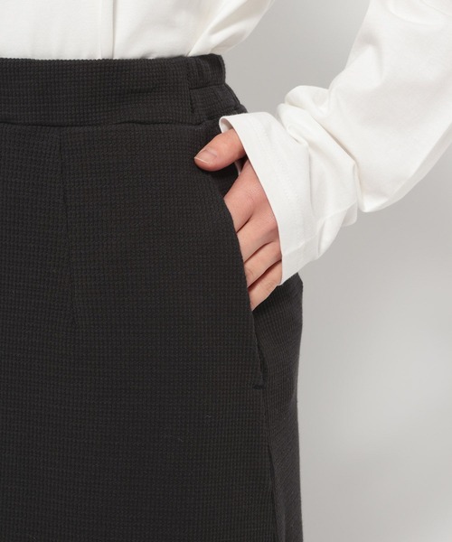 LEPSIM（レプシィム）の「ワッフルナロースカート　290315（スカート・レディース・ブラック/ブラック系その他/アイボリー/イエロー系その他/ピンク/レッド/ブルー・FREE）」の20枚目の写真