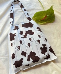 KNT365（ケイエヌティサンロクゴ）の「Knitty Cow（トートバッグ）」
