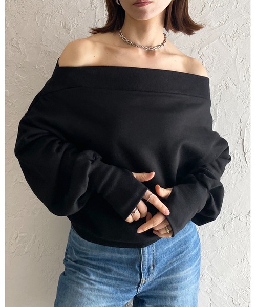 She's Closet(シーズクローゼット)の「長袖ワンショルダー/オフショルダー指穴フィンガーホールスウェット(スウェット・レディース・杢グレー/ブラック/スミクロ/アイボリー・FREE)」の10枚目の写真
