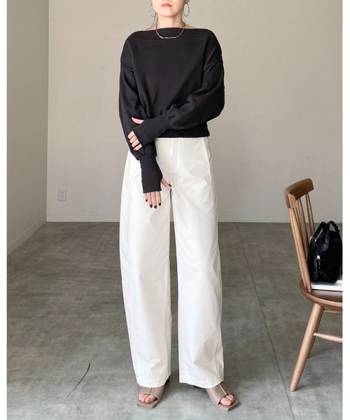 She's Closet(シーズクローゼット)の「長袖ワンショルダー/オフショルダー指穴フィンガーホールスウェット(スウェット・レディース・杢グレー/ブラック/スミクロ/アイボリー・FREE)」の12枚目の写真
