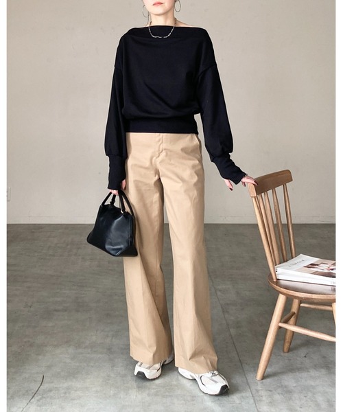 She's Closet(シーズクローゼット)の「長袖ワンショルダー/オフショルダー指穴フィンガーホールスウェット(スウェット・レディース・杢グレー/ブラック/スミクロ/アイボリー・FREE)」の15枚目の写真