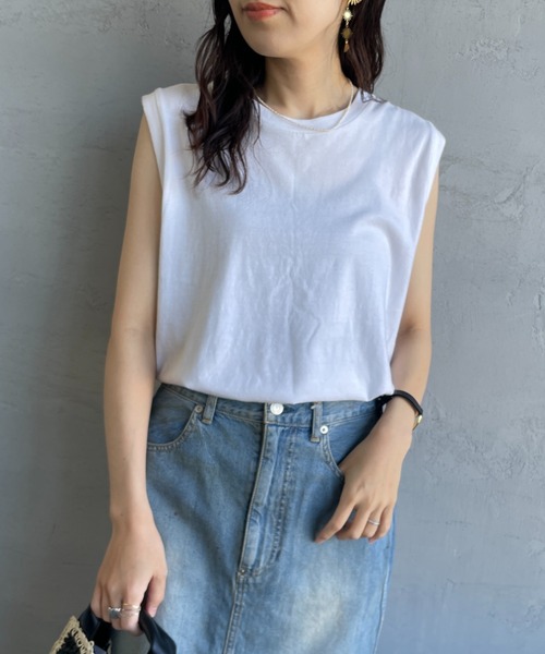 HANES（ヘインズ）の「[HANES/ヘインズ] 2P ジャパンフィット ノースリーブパックTシャツ（アソート）（タンクトップ・レディース・ホワイト×ブラック/ピンク・M/L）」の12枚目の写真