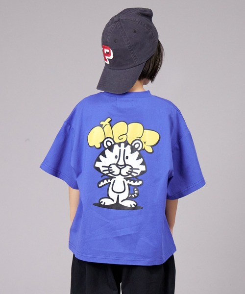 PAIRMANON STREET(ペアマノンストリート)の「【PAIRMANON STREET】オリジナル バック プリント 半袖 Tシャツ(Tシャツ/カットソー・キッズ・ホワイト/イエロー系その他/ベージュ系その他/ピンク系その他/ホワイト系その他2/ホワイト系その他3/ホワイト系その他4/ブラック系その他4/ブラック系その他5/カーキ/ブラック系その他2/ブラック系その他3/ベージュ系その他2/ベージュ系その他3/パープル系その他2/ブラック系その他/ホワイト系その他/イエロー/グリーン系その他/パープル系その他・140/150/160/90/100/110/120/130)」の16枚目の写真