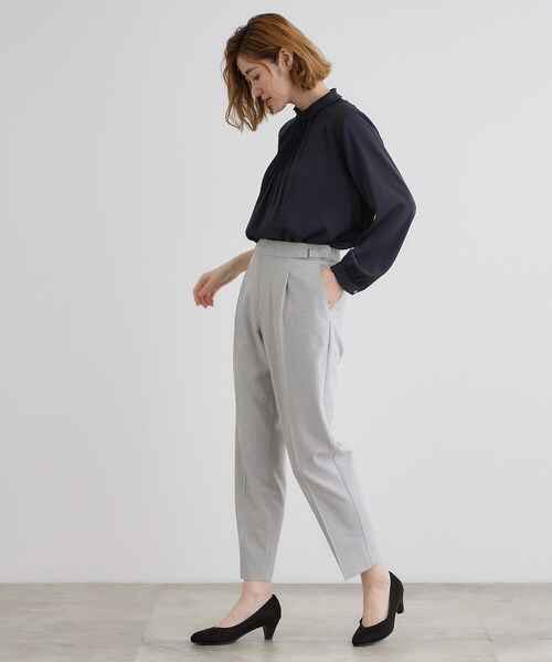 grove（グローブ）の「【洗濯機で洗える】2WAYストレッチテーパードパンツ（その他パンツ・レディース・ライトベージュ/グレー/ネイビー・02/03/04/01/05）」の16枚目の写真