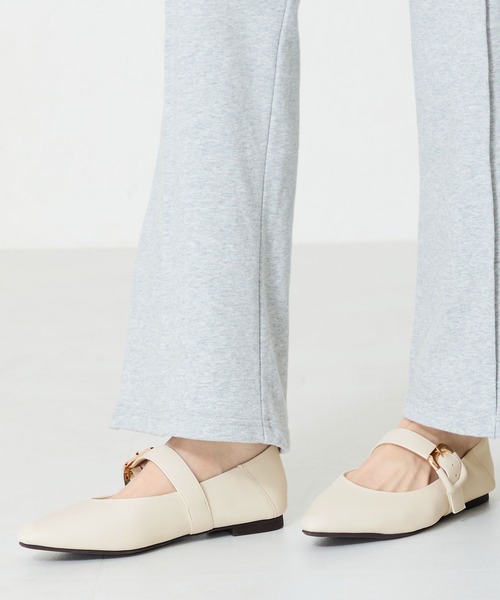 WA ORiental TRaffic(ダブルエーオリエンタルトラフィック)の「配色バックル柔らかフラットパンプス/52118(パンプス・レディース・ホワイト/ブラック/グリーン・41/39/38/40/42/34/37/36/35)」の11枚目の写真