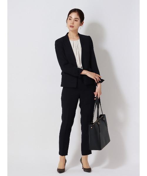 SUIT SQUARE(スーツスクエア)の「ラウンドネックブラウス 長袖 ウォッシャブル NIR+UVカット 無地 メタルパーツ(シャツ/ブラウス・レディース・ピンク系/ブラック系/ホワイト系/グレー系・38(9号)/40(11号))」の16枚目の写真