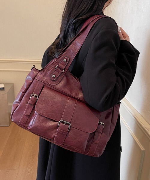gossip!ロサンゼルス(ゴシップロサンゼルス)の「Y2K風 レトロ アウトポケット ショルダーバッグ 2WAY/A4対応大容量(ショルダーバッグ・レディース・ライトグレー/ワイン/ブラウン/インディゴブルー/グレー/ブラック・FREE)」の6枚目の写真