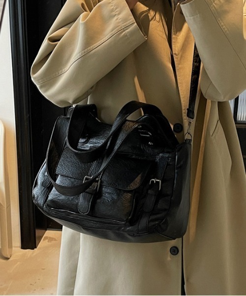 gossip!ロサンゼルス(ゴシップロサンゼルス)の「Y2K風 レトロ アウトポケット ショルダーバッグ 2WAY/A4対応大容量(ショルダーバッグ・レディース・ライトグレー/ワイン/ブラウン/インディゴブルー/グレー/ブラック・FREE)」の20枚目の写真