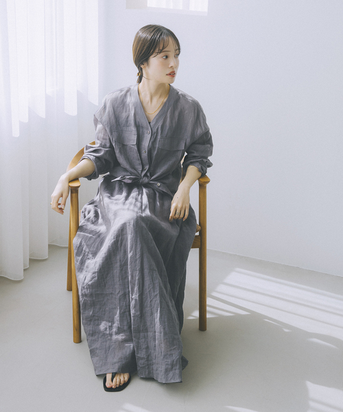 Noble(ノーブル)の「《追加》【洗える】ラミーシアーVカラーシャツ(シャツ/ブラウス・レディース・ブラック/サックスブルー/チャコールグレー/ホワイト・FREE)」の13枚目の写真