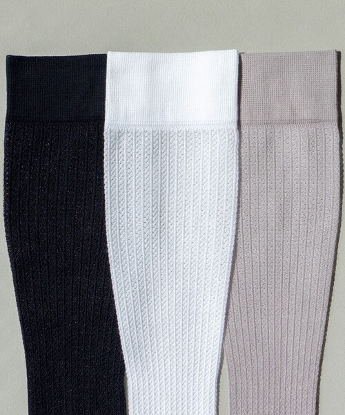 green label relaxing（グリーンレーベルリラクシング）の「＜MAEE＞コンプレッション ソックス（コットンシアー）（ソックス/靴下・レディース・グレー/ホワイト/ブラック・FREE）」の10枚目の写真