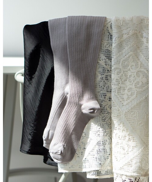 green label relaxing（グリーンレーベルリラクシング）の「＜MAEE＞コンプレッション ソックス（コットンシアー）（ソックス/靴下・レディース・グレー/ホワイト/ブラック・FREE）」の18枚目の写真