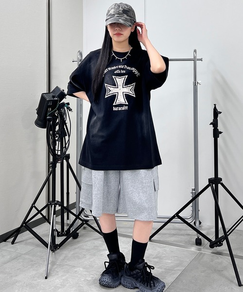 Figments（フィグメンツ）の「クロスビッグＴ（Tシャツ/カットソー・レディース・ブラック/ホワイト・FREE）」の12枚目の写真