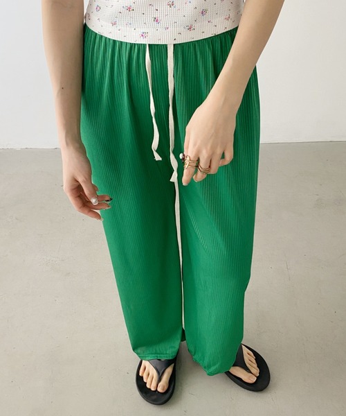 LOVALOT(ラバロット)の「リブニットスリムパンツ(その他パンツ・レディース・グリーン/ピンク/ブラック/オフホワイト/グレー・FREE)」の12枚目の写真