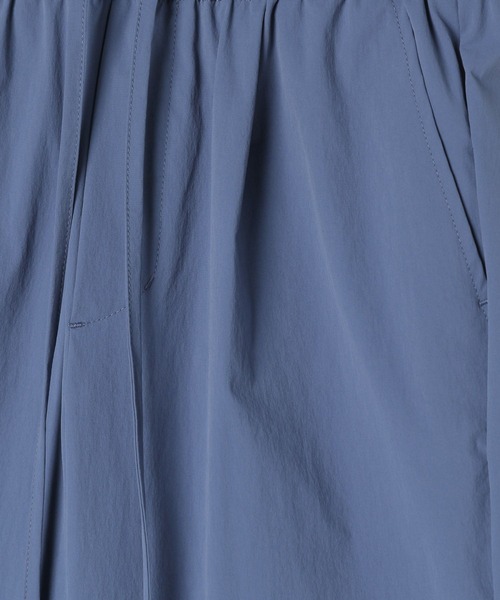 BAYFLOW（ベイフロー）の「[撥水・接触冷感・ドライタッチ]フロストレッチテーパードパンツ（その他パンツ・レディース・ベージュ/ブラック/ブルー・SMALL/MEDIUM）」の18枚目の写真