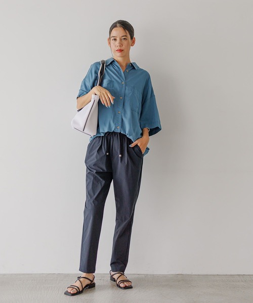 BAYFLOW（ベイフロー）の「[撥水・接触冷感・ドライタッチ]フロストレッチテーパードパンツ（その他パンツ・レディース・ベージュ/ブラック/ブルー・SMALL/MEDIUM）」の19枚目の写真