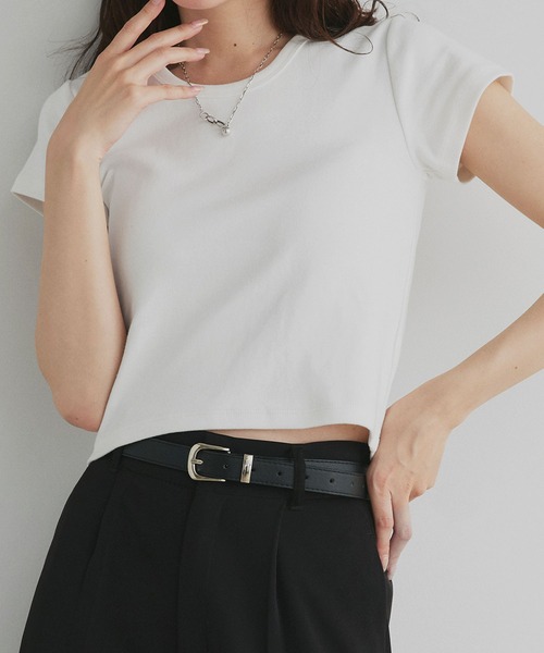 ad thie(アドティエ)の「リンガーデザイン フライス コンパクトTシャツ(Tシャツ/カットソー・レディース・オフホワイト/オートミール/ホワイト×レッド/ブラック/ホワイト×ブラック/レッド/ブラウン・FREE)」の2枚目の写真