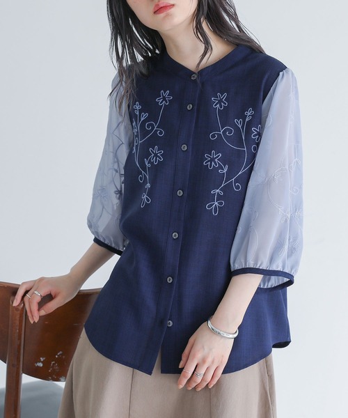 somari imagination(ソマリ イマジネーション)の「シアースリーブ刺繍ブラウス(シャツ/ブラウス・レディース・ライトベージュ/ネイビー・2/1)」の14枚目の写真